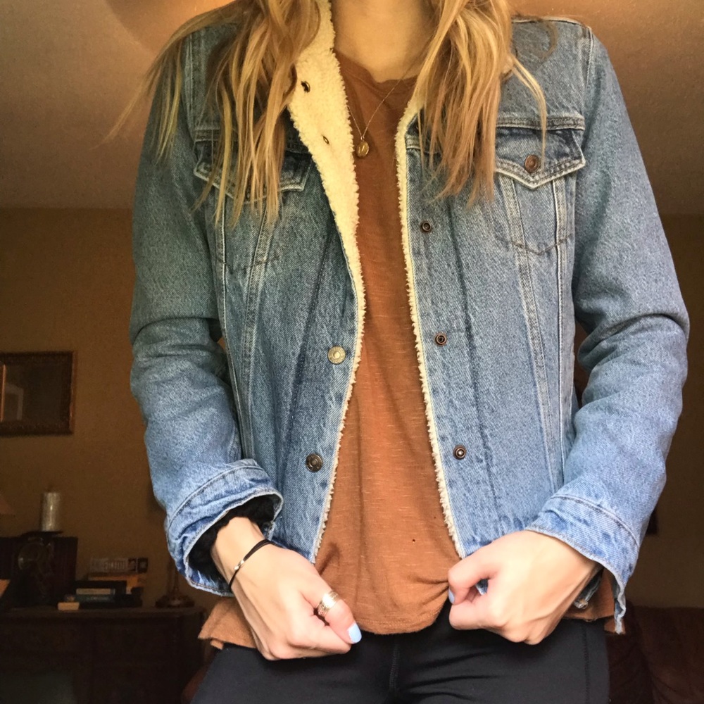 Levi’s Sherpa lined denim jacket